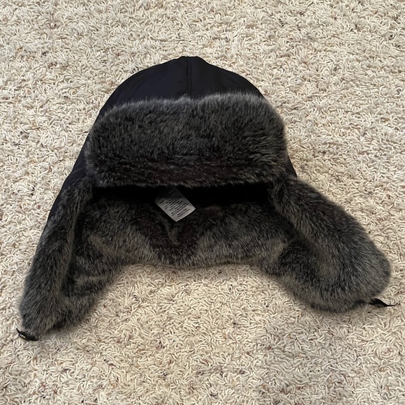 Eddie Bauer Trapper Down Faux Fur Hat - Picture 2 of 8